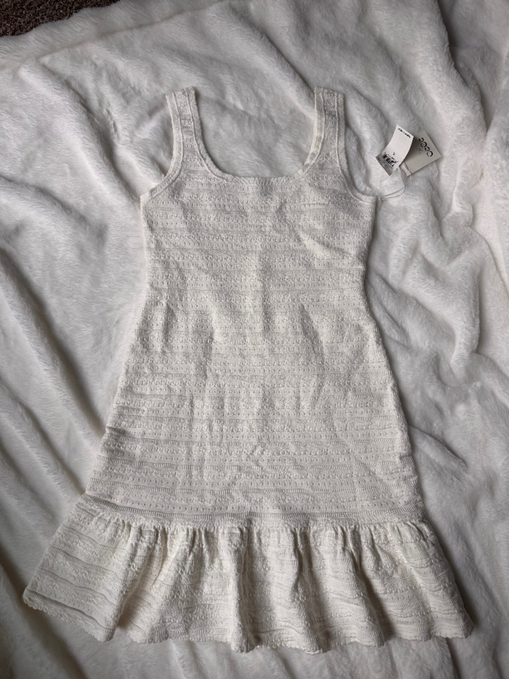 NWT CeCe Shortsleeve Dress